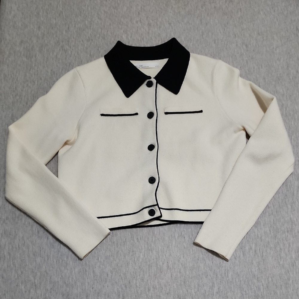Chic Cream and Black Cropped Jacket